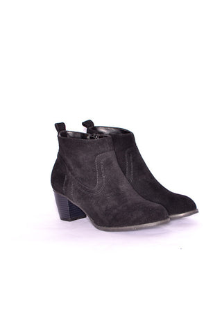 Black Isabelle Booties
